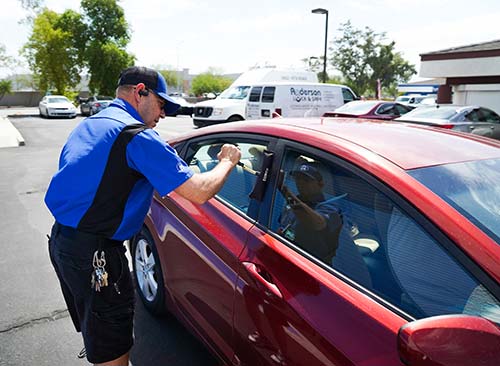 automotive locksmith