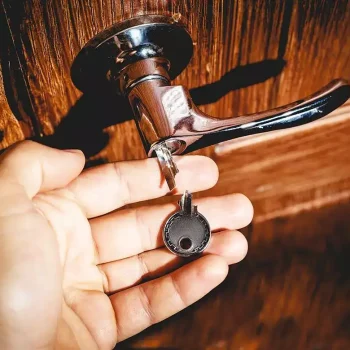 london-broken-key-extraction